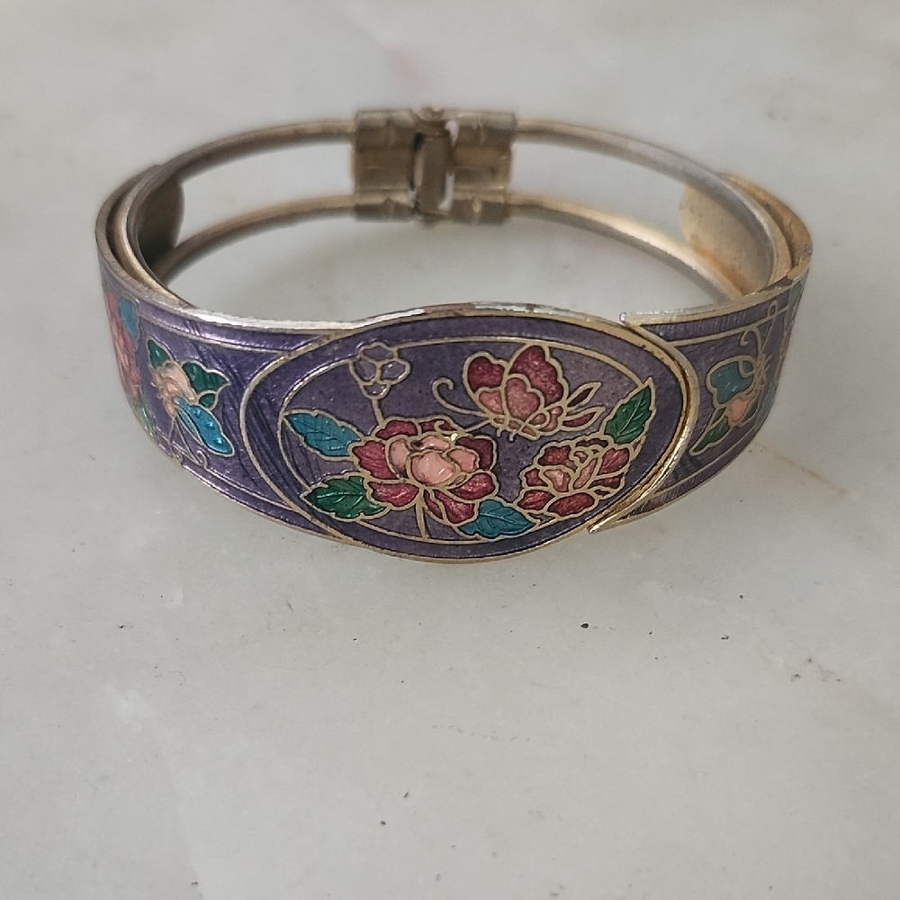 Vintage Gold Toned Hinged Cloisonne Enamel Floral Design Bangle Bracelet